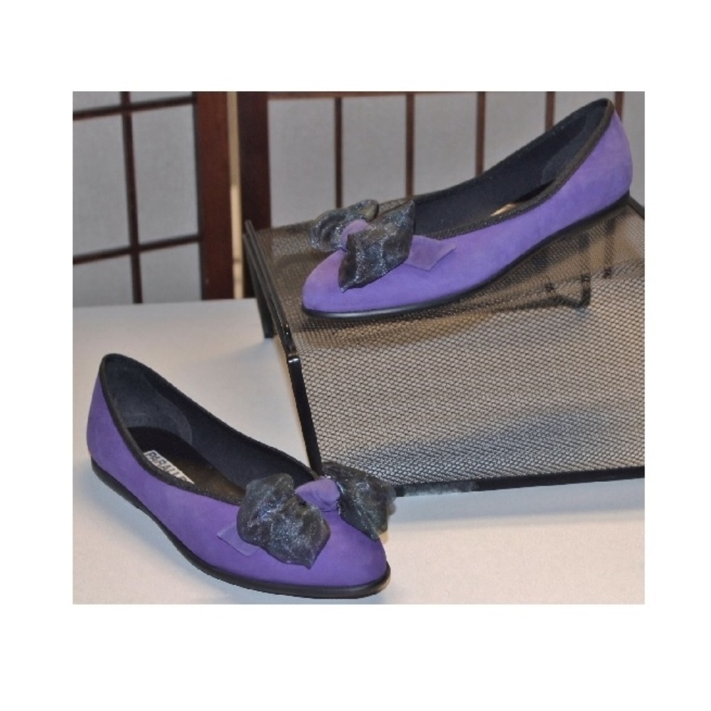 NEW Minnie Mouse Wants Her Purple w Bow Flats Back